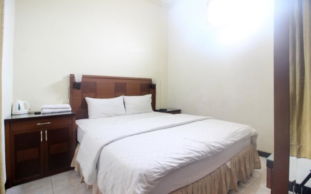 Guest House Giri Arta By RedDoorz