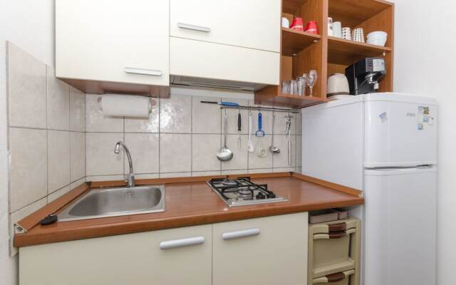 Apartments Dinko