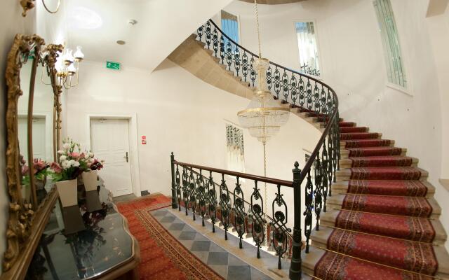 The Bonerowski Palace Boutique Hotel