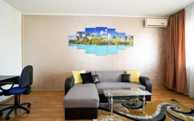 Sky Modern 1 Br Apt W/ Free Parking