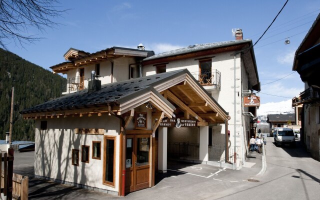 Chalet Hotel La Tarine