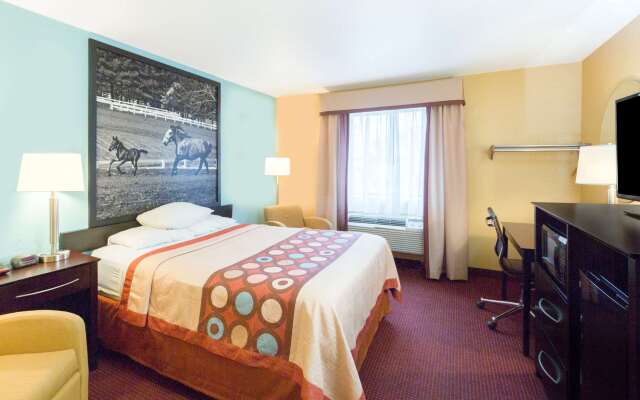 Super 8 by Wyndham Richmond