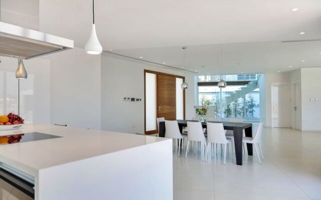 Sea Pearl Beachfront Elite Residences