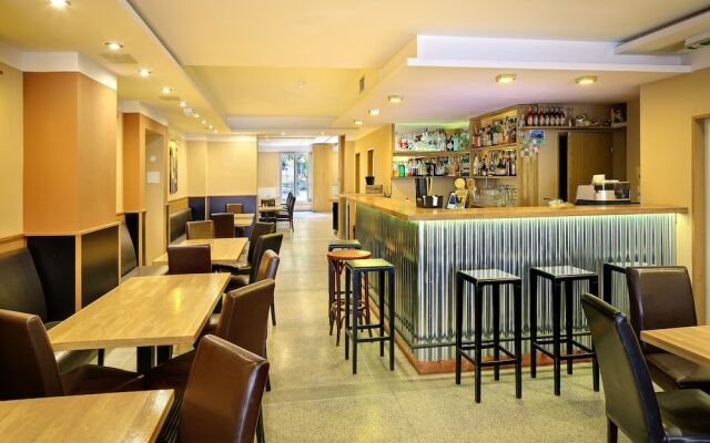 104667 -  Villa in Lloret de Mar