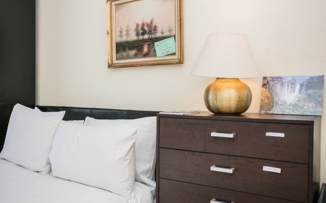 Clapham 1 Bedroom Flat With Balcony