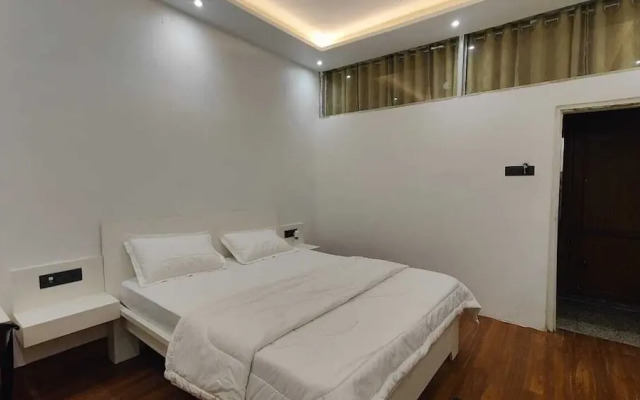 Sunrise Meadows Hotel Praba's