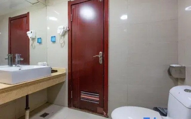 Panshi Hotel
