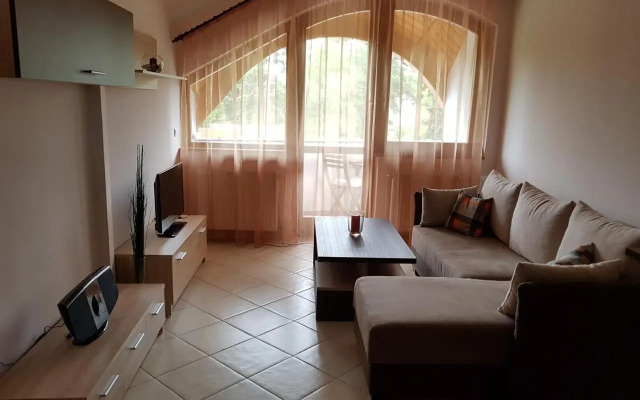 Napsugár Apartman