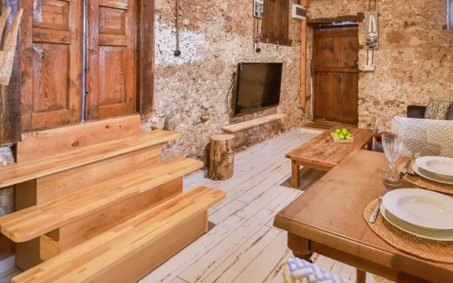 Bademlique Stone Rooms