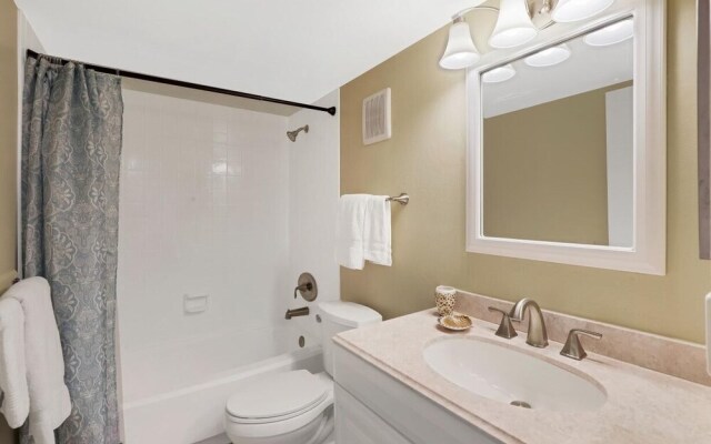 South Seas Tower 4-1204