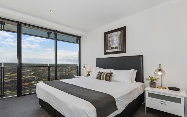 Holiday Holiday Circle On Cavill