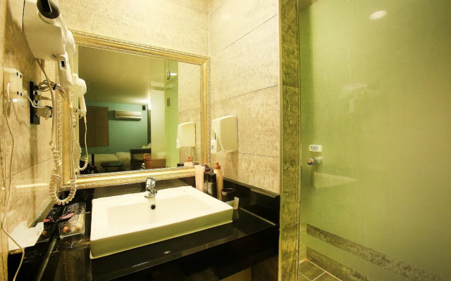 Tara Hotel