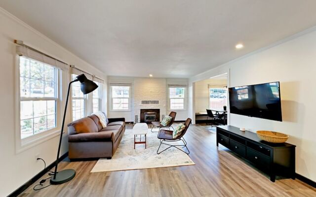 4093 Manzanita Ave Cabin Unit 1