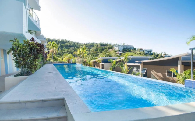 Whitsunday view BOHO apartment in Airlie Beach