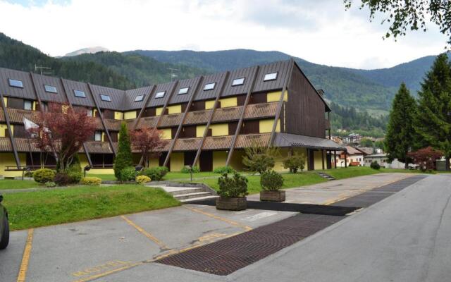 Trilocale Centro Pineta 065 Pinzolo