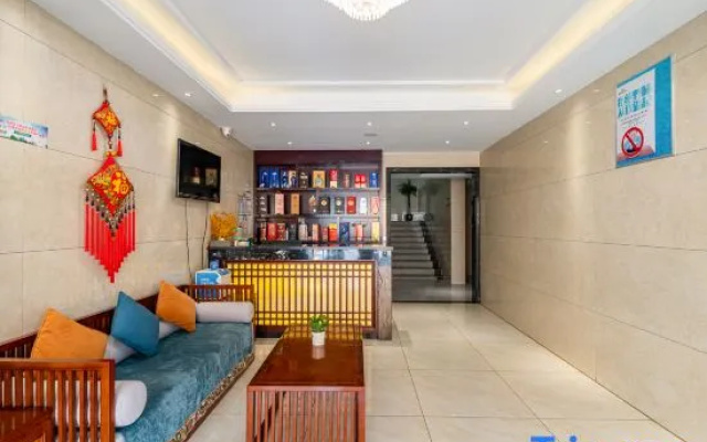 Yulong Garden Hotel (Zhenping Wandelong Plaza)