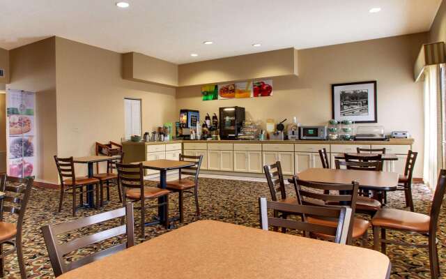 Quality Inn &  Suites Hattiesburg North