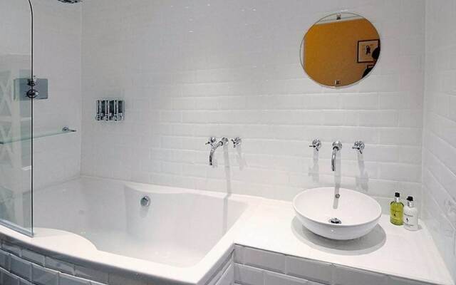 1 Bedroom Flat With Castle View