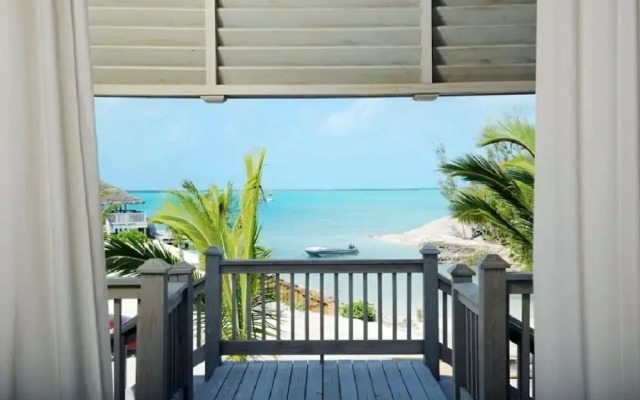 Seaside Escape: Private Beachfront Villa With Infinity Pool