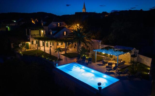 Villa Shiraz