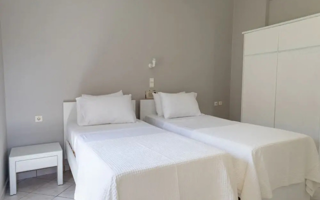 Yasmine Apartments