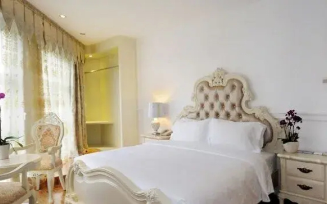 A&Em 280 Le Thanh Ton