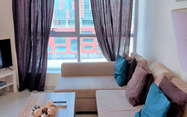 Gorgeous 1B With Balcony in Dubai Marina