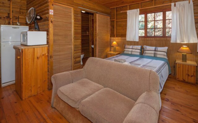 Woodlands Cottages & Camping