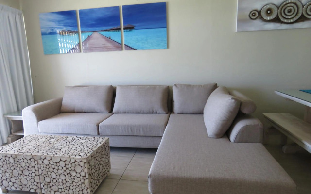 2 Bronze Beach Umhlanga