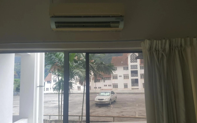 Selesa Hillhomes Golf Resort - T11GGB