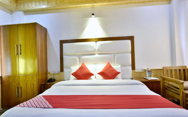 OYO 12271 Avenue Manali