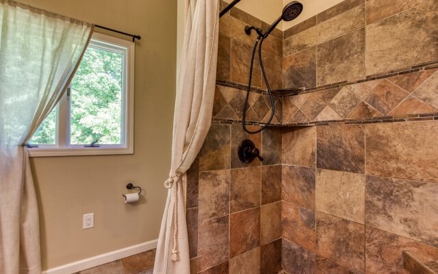 Deer & Doe by HoneyBearCabins