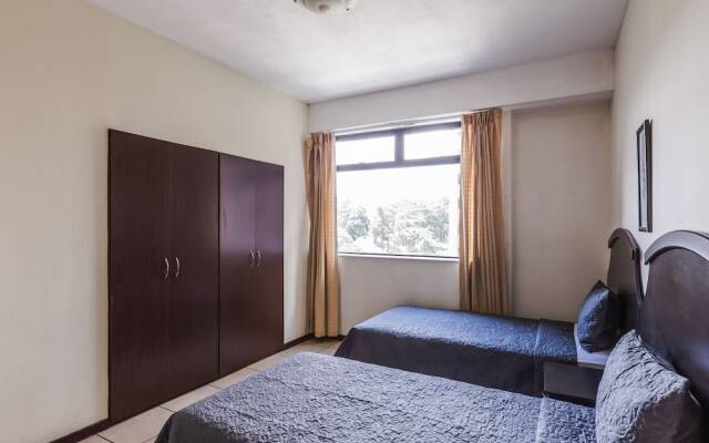 Sophistidated 2 BDRM Apartment @ Zona 14