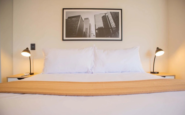 w Stylish 1BR in San Isidro