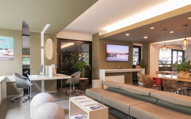 Ibis Styles Milano Agrate Brianza (17Km From Milan)