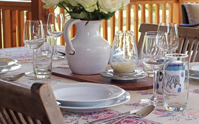 Olesamara Collection