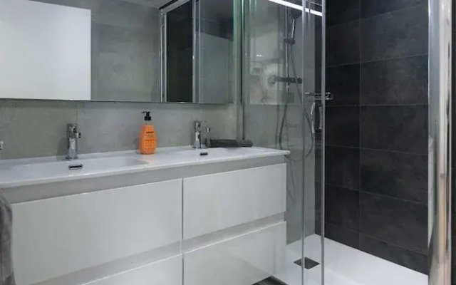 Top Studio With View-hosted by Sweetstay