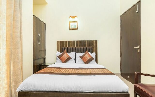 OYO 14245 Amitabh Guest house