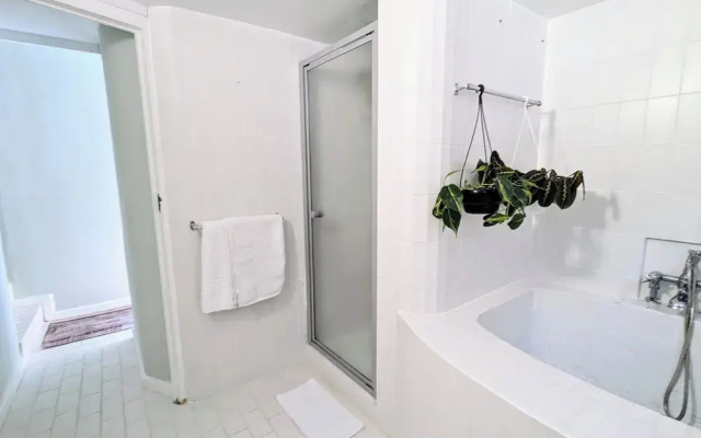 Beachside 2BD Home in the Heart of Sea Point!