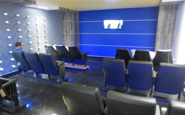 Icon Hotel Timog