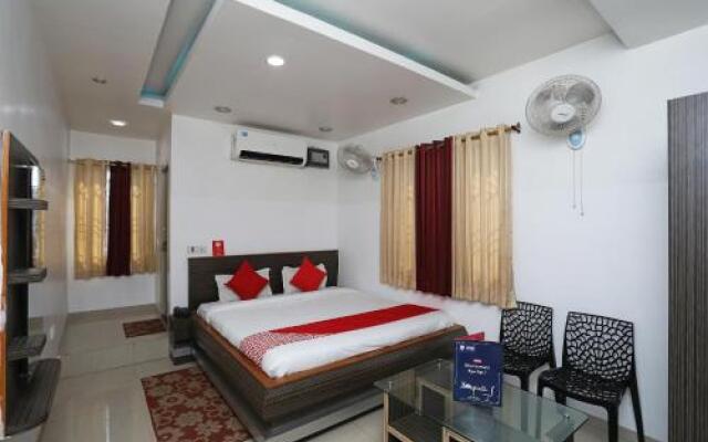 Oyo 28095 Hotel Yuvraj