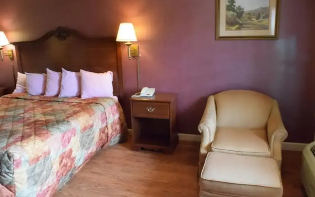 Delux Inn