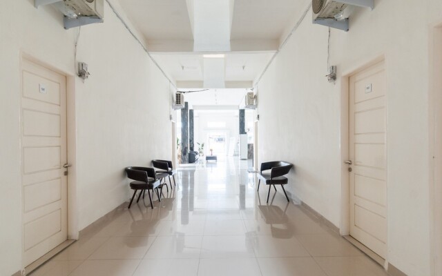 RedDoorz near UISU teladan Medan