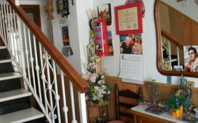 Hostal Moni Albayzin