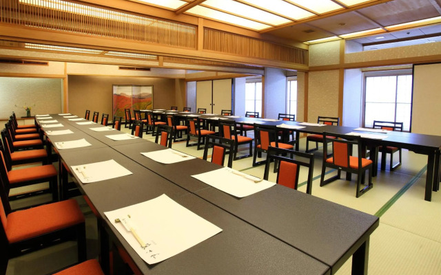 Loisir Hotel Toyohashi