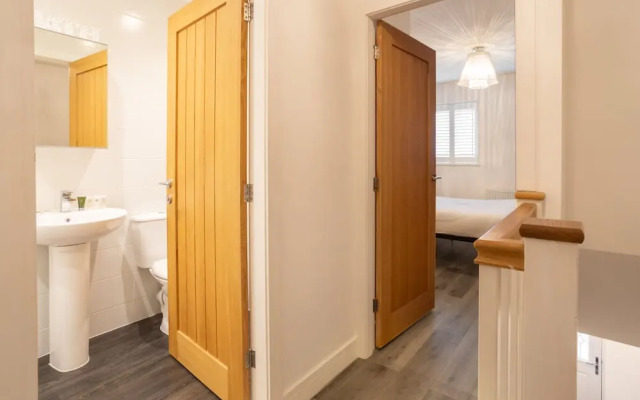 Host Stay Coventry Street