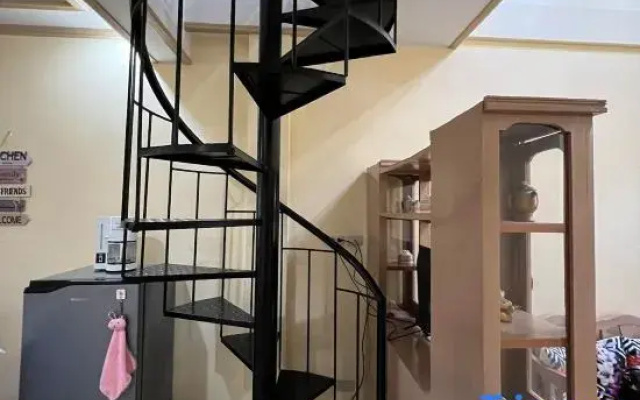 Nielo's Apartment (Door 5)