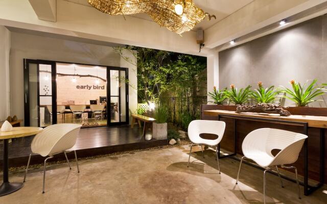 Early Bird Bed & Breakfast - Adults Only