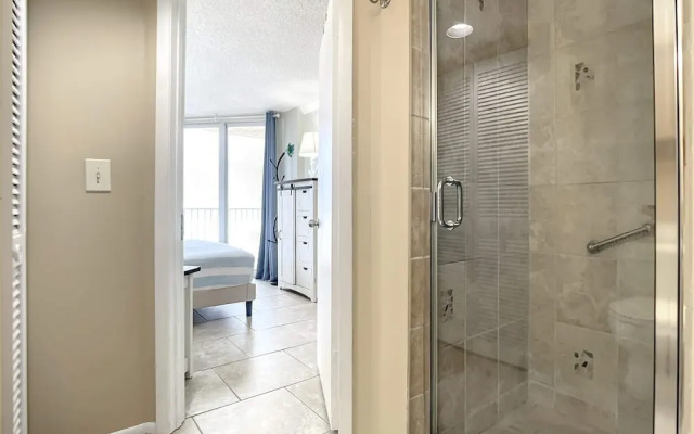 Oceania Beach Club Beachfront Condos