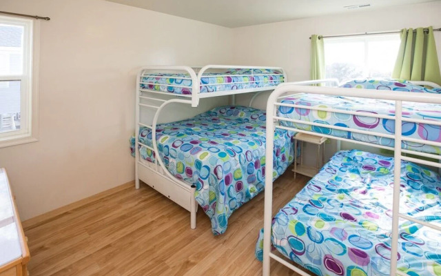 Oceanfront Villa - 12 Br Home